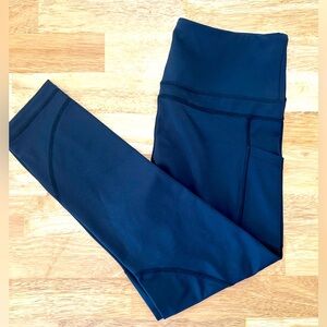 Zyia Black Pocket Light n Tight 7/8 Workout Leggings